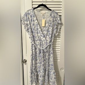 Blue and white floral dress, XL Monteau NWT